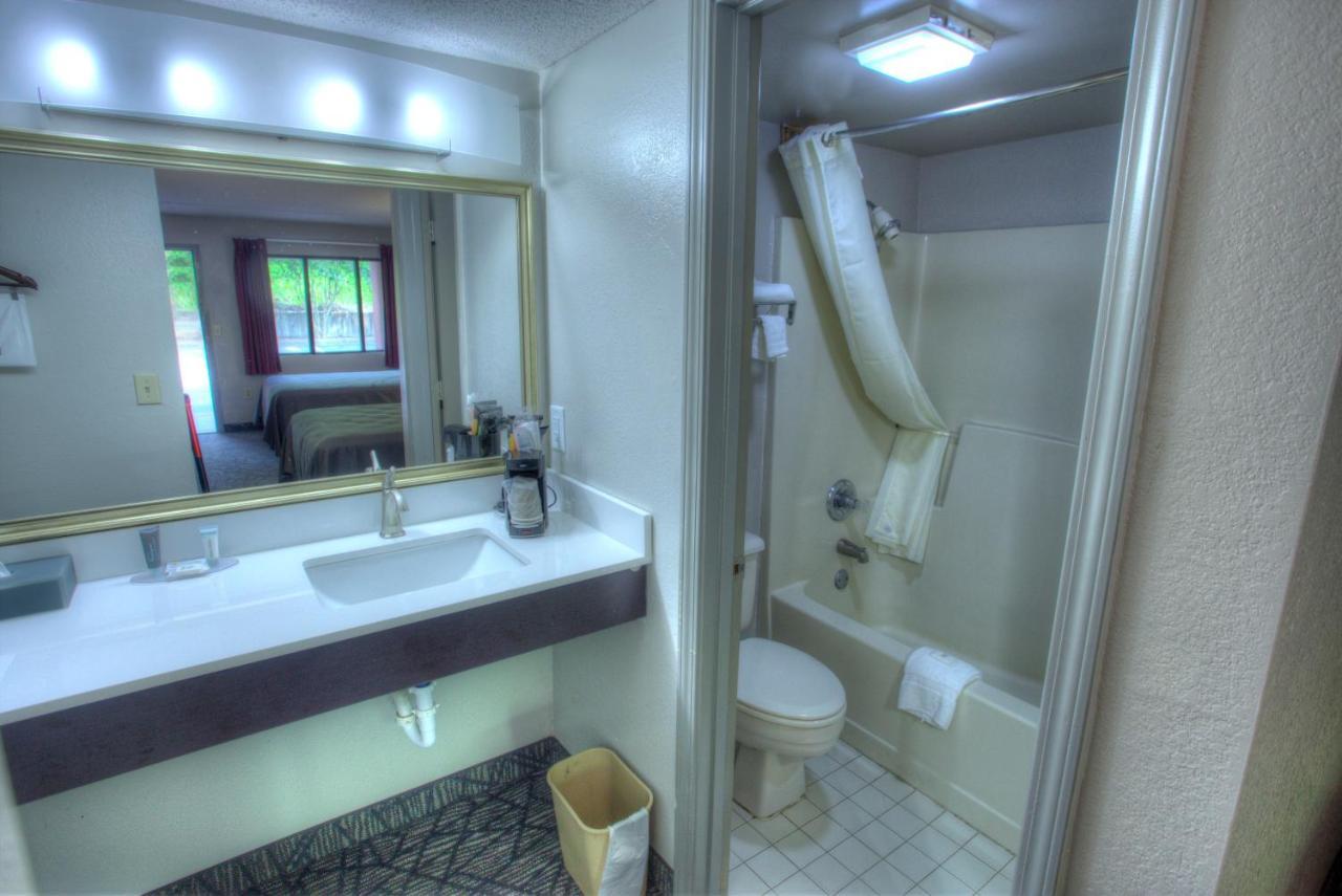 Budgetel Inn And Suites Plus Helen Ngoại thất bức ảnh