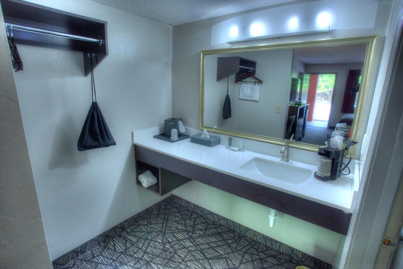Budgetel Inn And Suites Plus Helen Ngoại thất bức ảnh