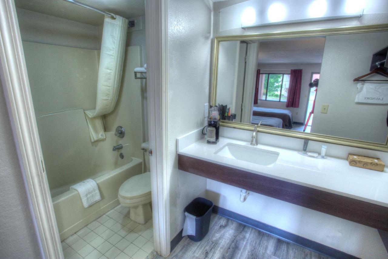 Budgetel Inn And Suites Plus Helen Ngoại thất bức ảnh