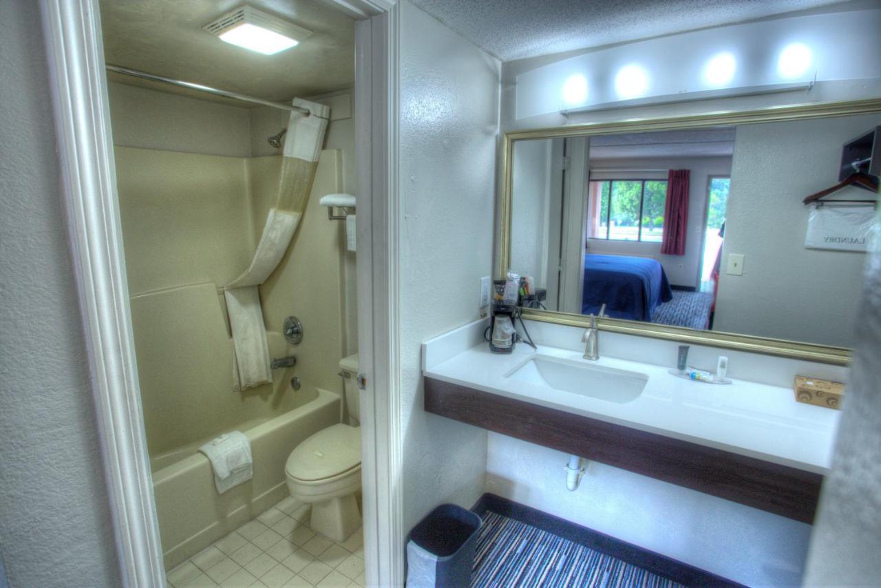 Budgetel Inn And Suites Plus Helen Ngoại thất bức ảnh